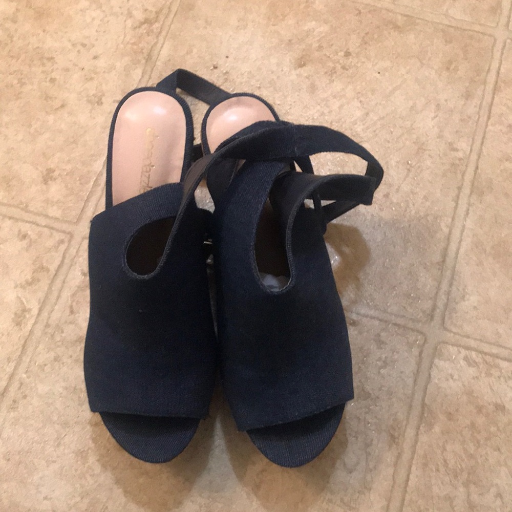 Denim wedge.